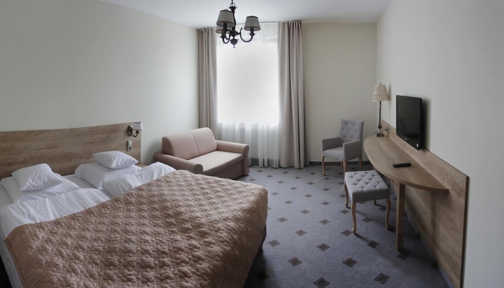 Hotel Notabene Swidnik  Bagian luar foto