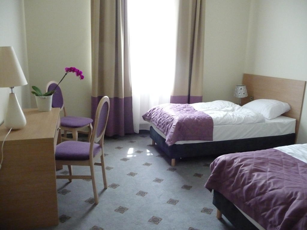 Hotel Notabene Swidnik  Ruang foto
