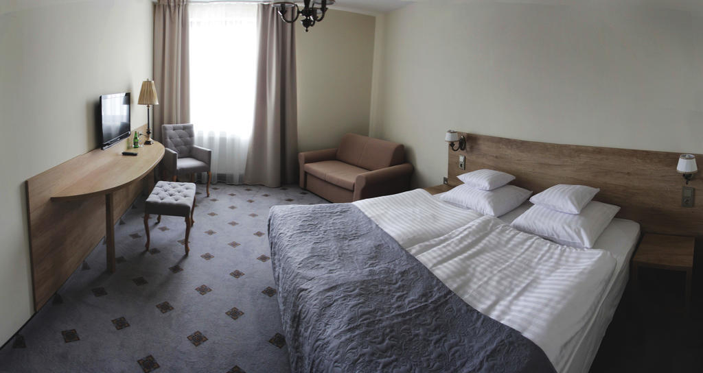 Hotel Notabene Swidnik  Bagian luar foto